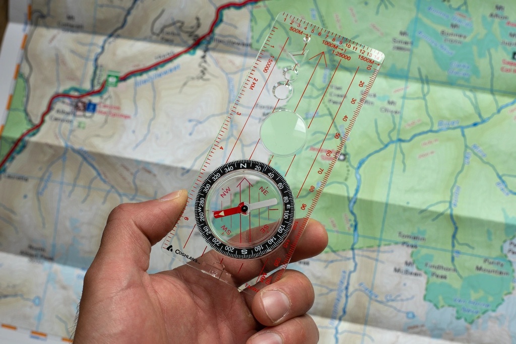 Coghlan's Deluxe Map Compass